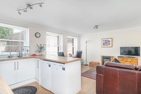 undefined, 1319L St. Patrick Square, Edinburgh, EH8 9EZ