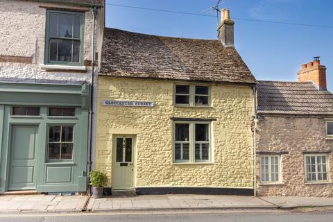 3 bedroom cottage for sale, Gloucester Street, Malmesbury, SN16