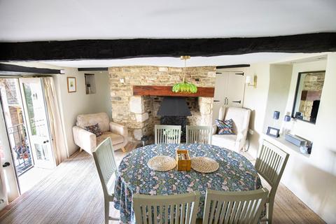 54 Gloucester Street, Malmesbury, SN16 0AA