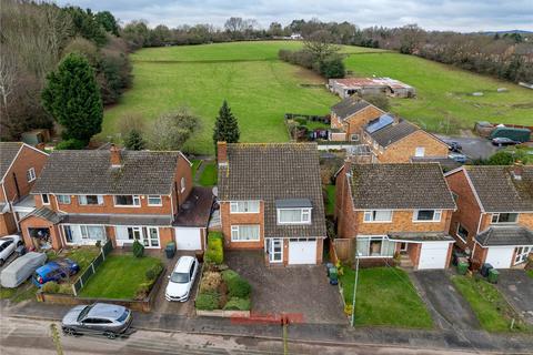 10 Hinton Fields, Bournheath, Bromsgrove, B61 9HR