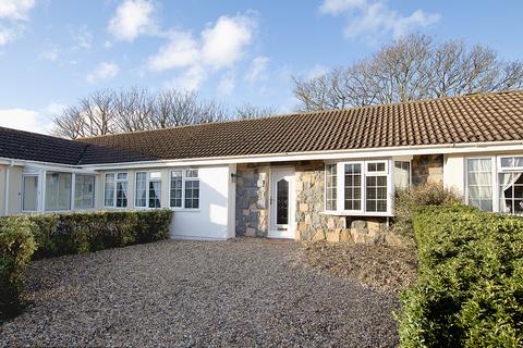 2 bedroom property for sale, Treetops Clos Les Hubits, St Martin's, Guernsey, GY4