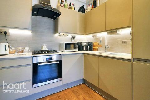 1 bedroom flat for sale, Anerley Hill, LONDON