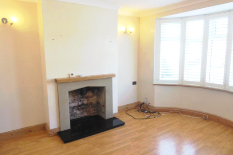 3 bedroom semi-detached house to rent, South Street, Peterborough PE2