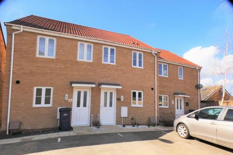 2 bedroom house to rent, Wittel Close, Peterborough PE7