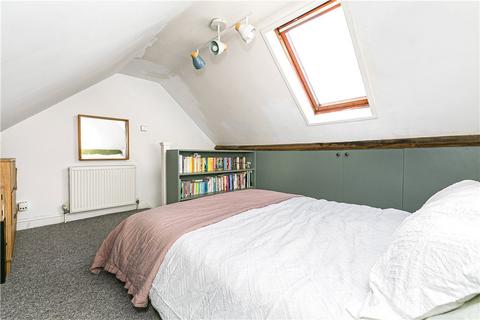 2 bedroom end of terrace house for sale, Eve Road, Woking, Surrey, GU21