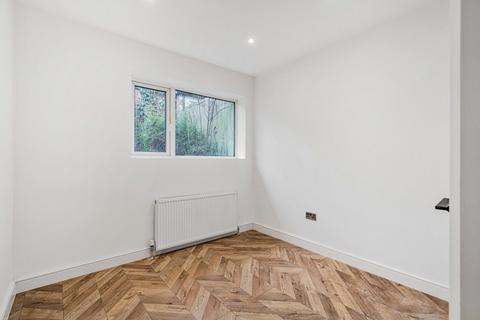 48 Wharncliffe Road, London, SE25 6SL