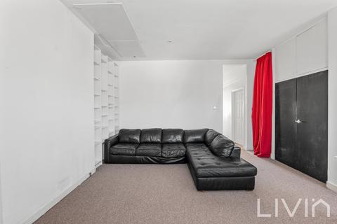 49a Bensham Manor Road, Thornton Heath, CR7 7AE