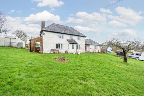 5 bedroom detached house for sale - Hundred House,  Powys,  LD1