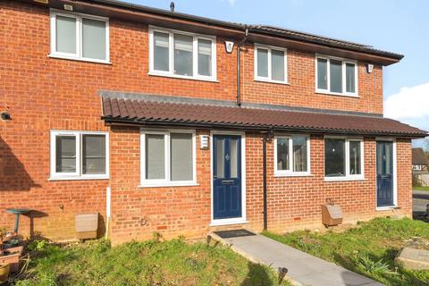 1 bedroom terraced house for sale - Woodger Close, Guildford, GU4