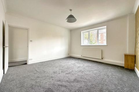 3 bedroom terraced house for sale - Liverpool Road, Cadishead, M44