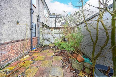 55 Grove Lane, Kingston Upon Thames, KT1 2SR