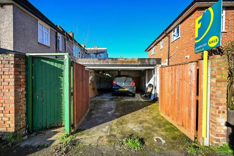 55 Grove Lane, Kingston Upon Thames, KT1 2SR