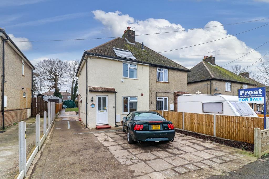 Upland Avenue, Chesham... 2 bed semidetached house for sale £400,000