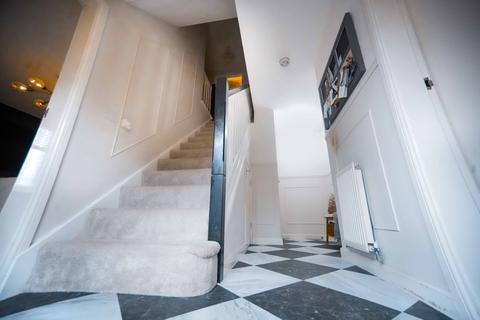 81 Ashby Gardens, Hyde, SK14 3EY