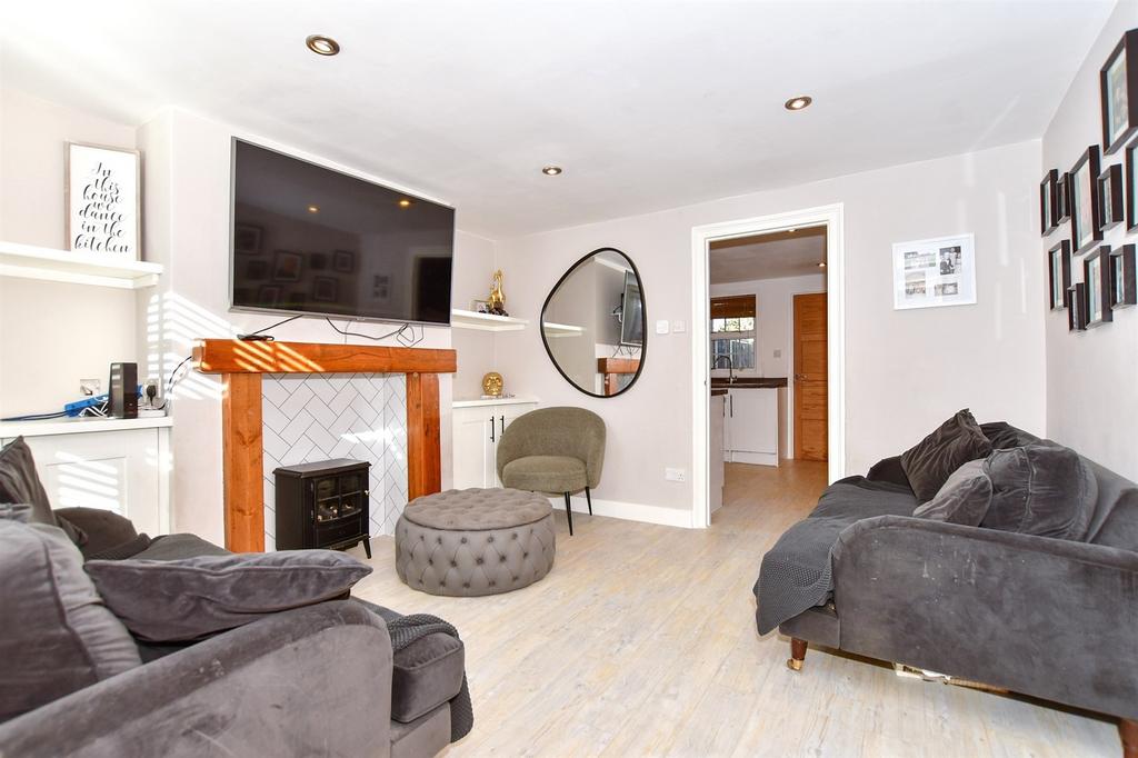 London Road, Ditton, Kent 2 bed terraced house for sale £290,000