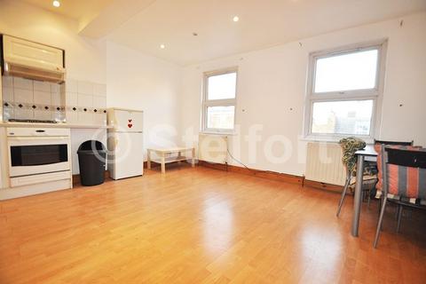 2 bedroom flat to rent, Holloway Road, London N7