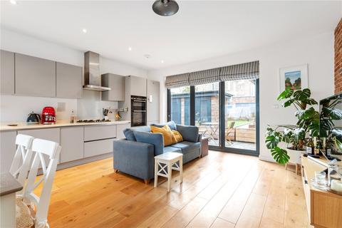 140 Upper Tulse Hill, London, SW2 2RR