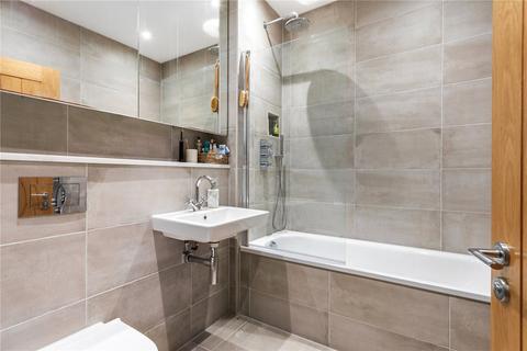 140 Upper Tulse Hill, London, SW2 2RR