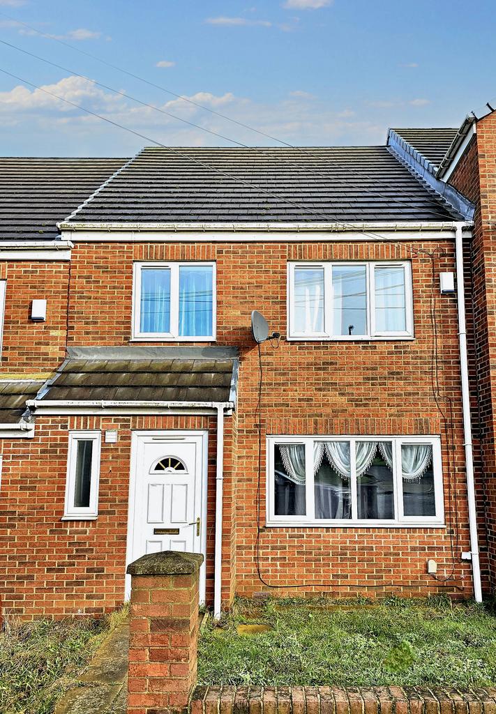 High Street, Easington Lane DH5 3 bed terraced house to rent £850 pcm