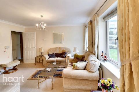 1 bedroom apartment for sale, Stoneleigh Road, Clayhall