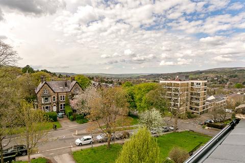 2 bedroom flat for sale, West View, Ilkley, West Yorkshire, LS29