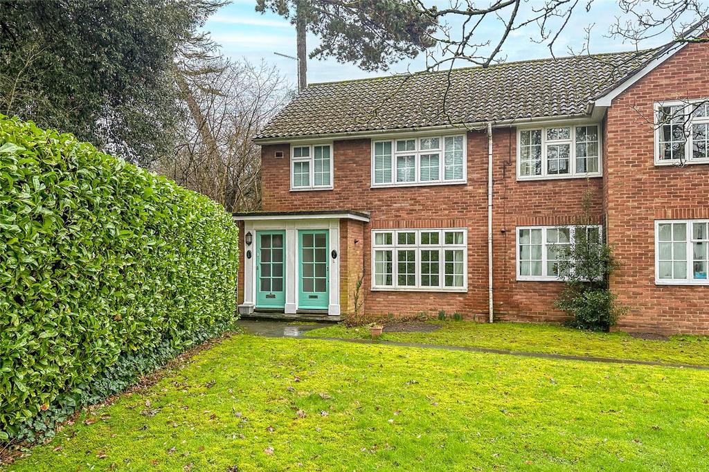 Westminster Court, St. Albans... 1 bed apartment for sale £300,000