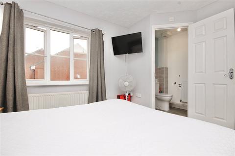 19 Holly Blue Close, Pinewood, Ipswich, IP8 3TD