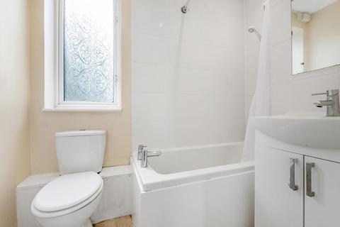 2 bedroom flat to rent, Ellison Road, Sidcup DA15