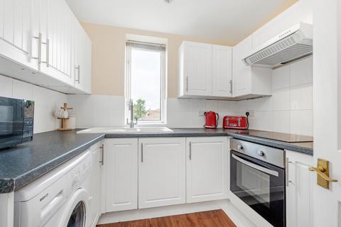 2 bedroom flat to rent, Ellison Road, Sidcup DA15