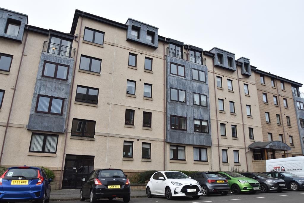 Roseburn Drive, Edinburgh EH12 1 Bed Flat For Sale - £155,000