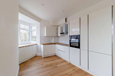 2 bedroom apartment for sale, Moss Lane, Pinner Village, HA5