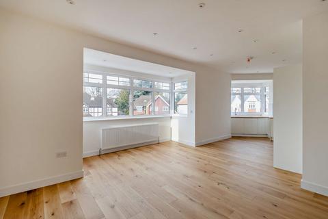 2 bedroom apartment for sale, Moss Lane, Pinner Village, HA5