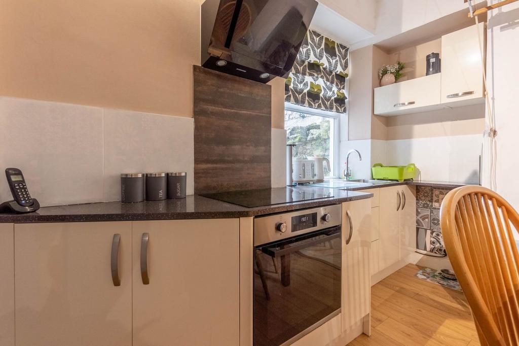Dining kitchen