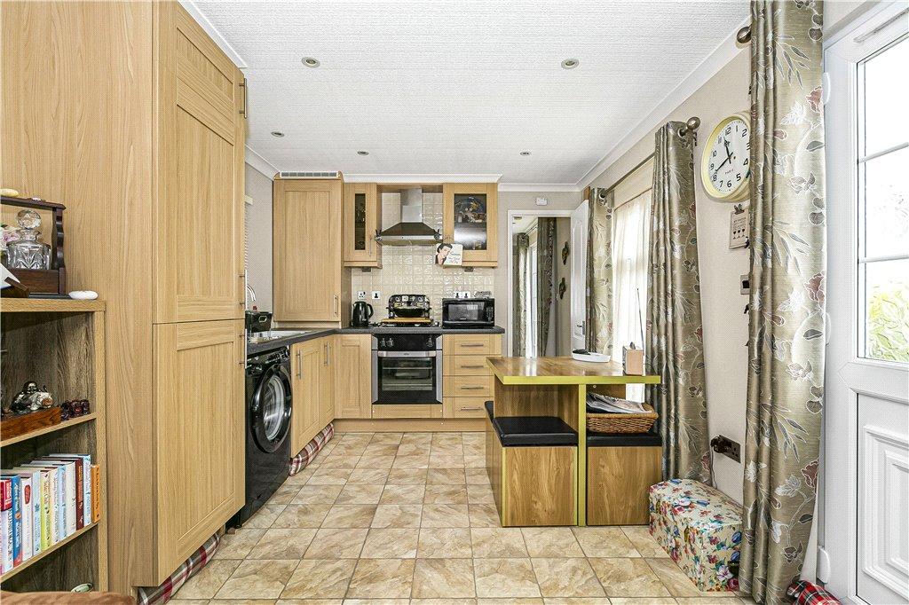 Kitchen/Reception