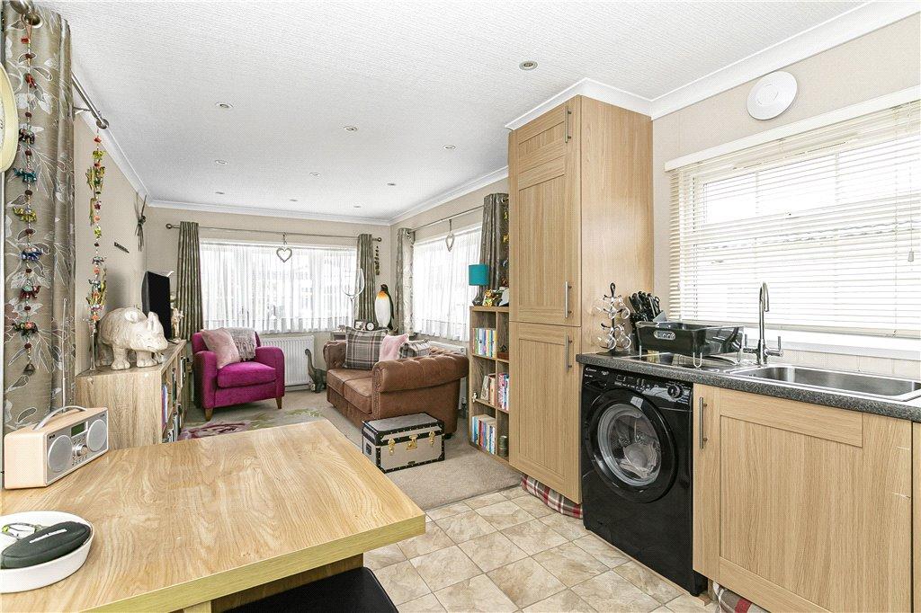 Kitchen/Reception