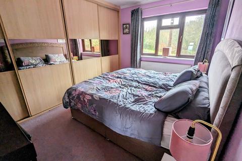 3 bedroom detached house for sale, Hendre Road, Capel Hendre,  Ammanford, SA18