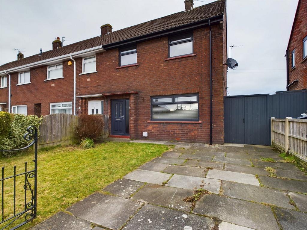 Carroll Crescent, Ormskirk... 2 bed end of terrace house £195,000