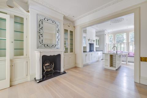 4 bedroom end of terrace house for sale, Hestercombe Avenue, Fulham, London