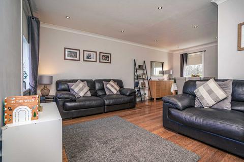 144 Cairnhill Circus, Glasgow, G52 3NL