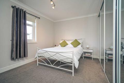 144 Cairnhill Circus, Glasgow, G52 3NL