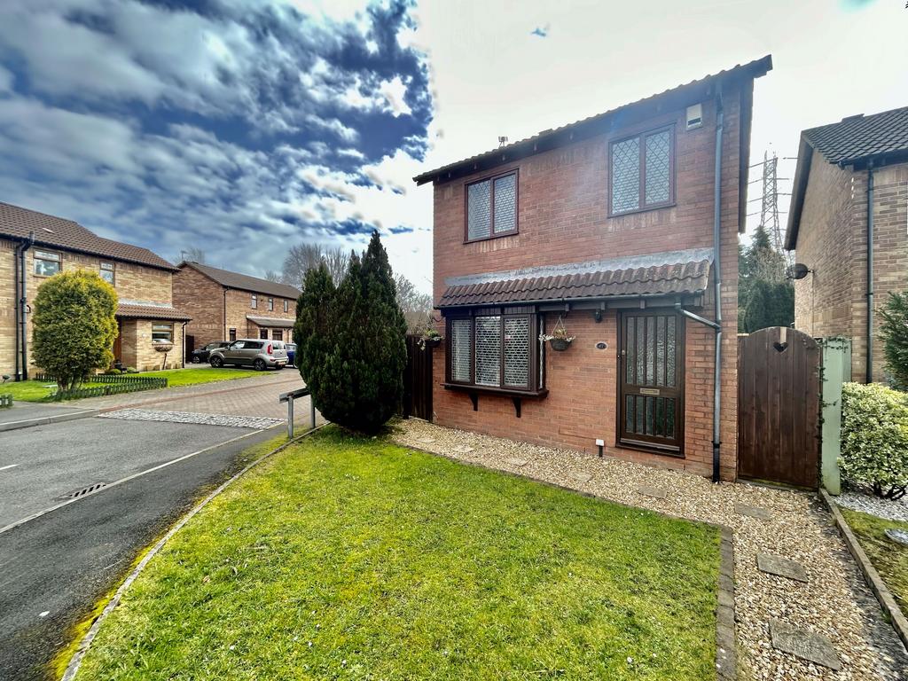Cross Inn, Pontyclun CF72 3 bed detached house for sale £225,000