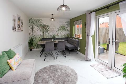 4 bedroom detached house for sale, Green Crescent, Shrewsbury, Shropshire, SY2