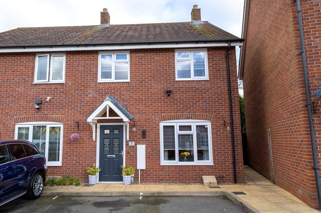 Biddulph Park Place, Church Road... 3 bed semidetached house for sale
