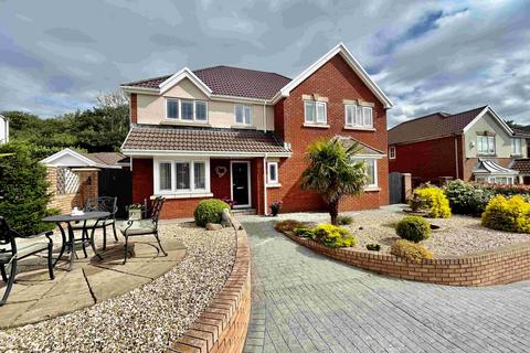 4 bedroom detached house for sale, Tonyrefail, Porth CF39