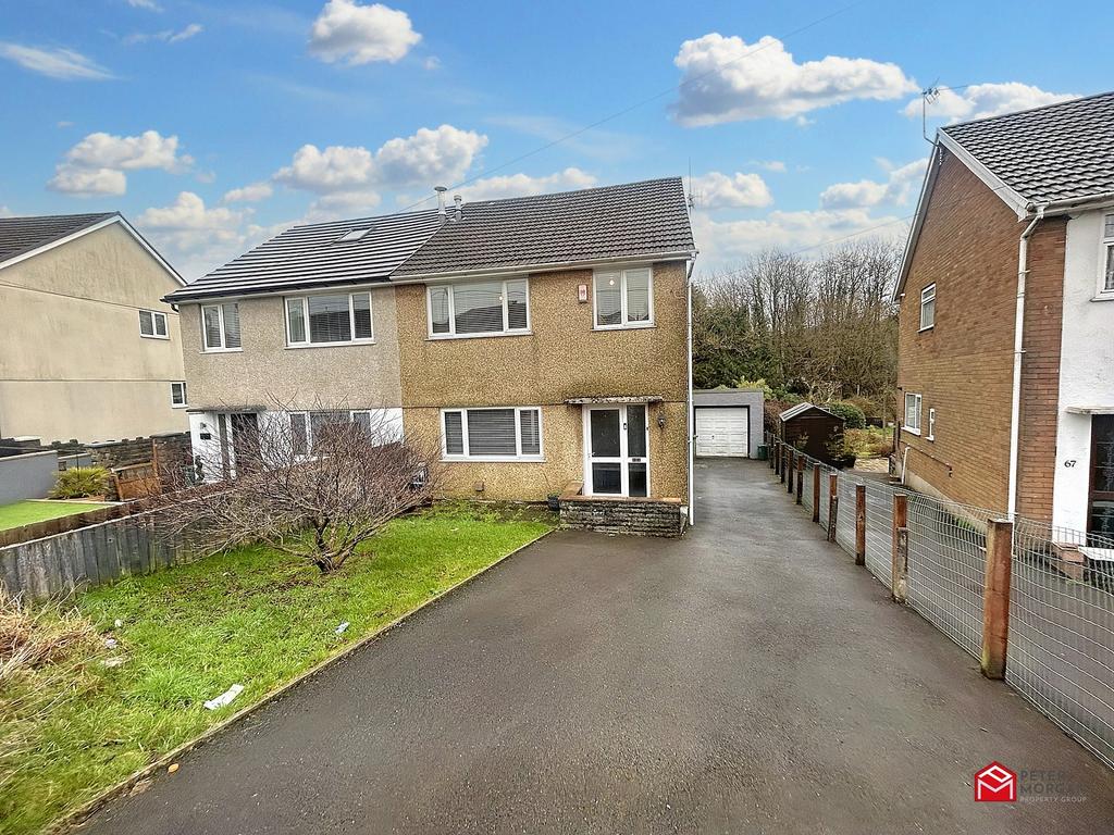 Tonyrefail CF39 3 bed semidetached house for sale £179,950