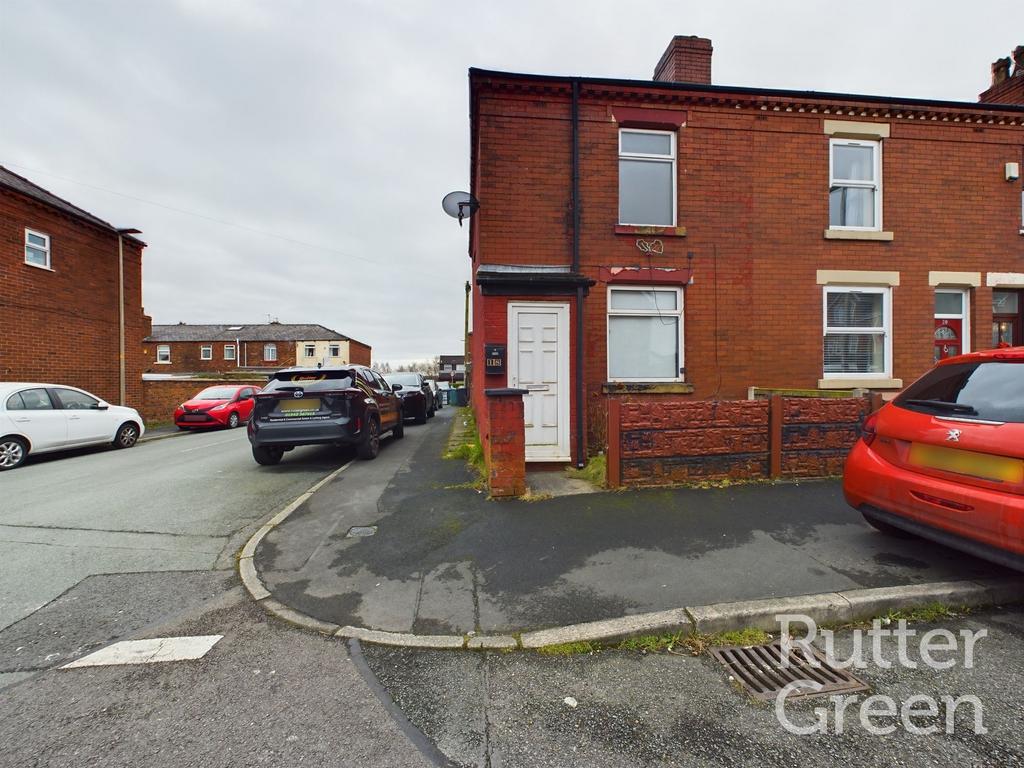 Campbell Street, Wigan, WN5 3 bed end of terrace house for sale £85,000