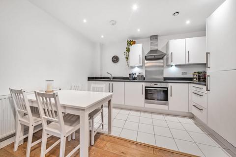 2 bedroom flat for sale, Broadwater Road, Tooting