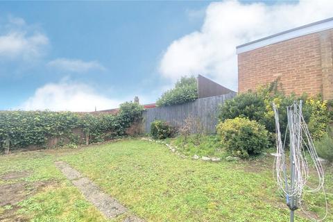 12 Royston Drive, Ipswich, IP2 0QZ