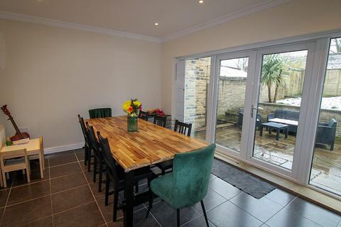 Greenside Lodge Greenside, Rotherham, S61 4PT