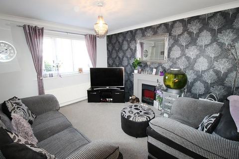 27 Mulberry Close, Parkgate, Rotherham, S62 6BW